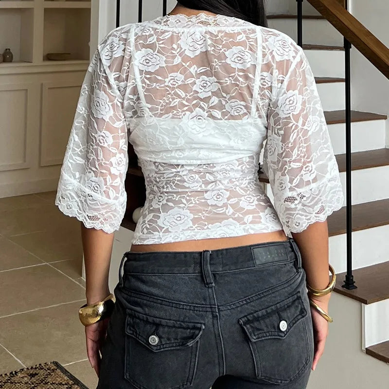 Top court sexy en dentelle florale à col en V pour femmes