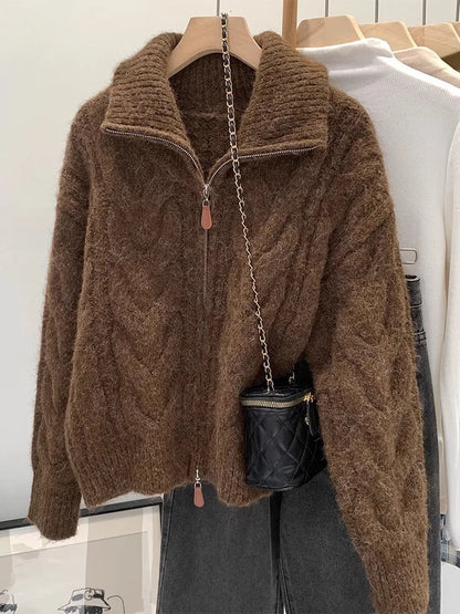 Pull Zippé Femme – Col Rabattu