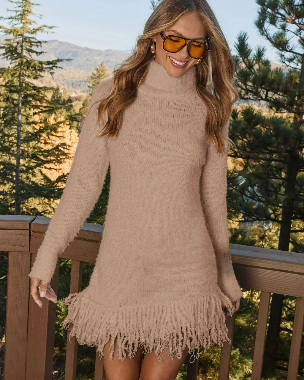 Robe à franges en maille à col roulé pour femmes