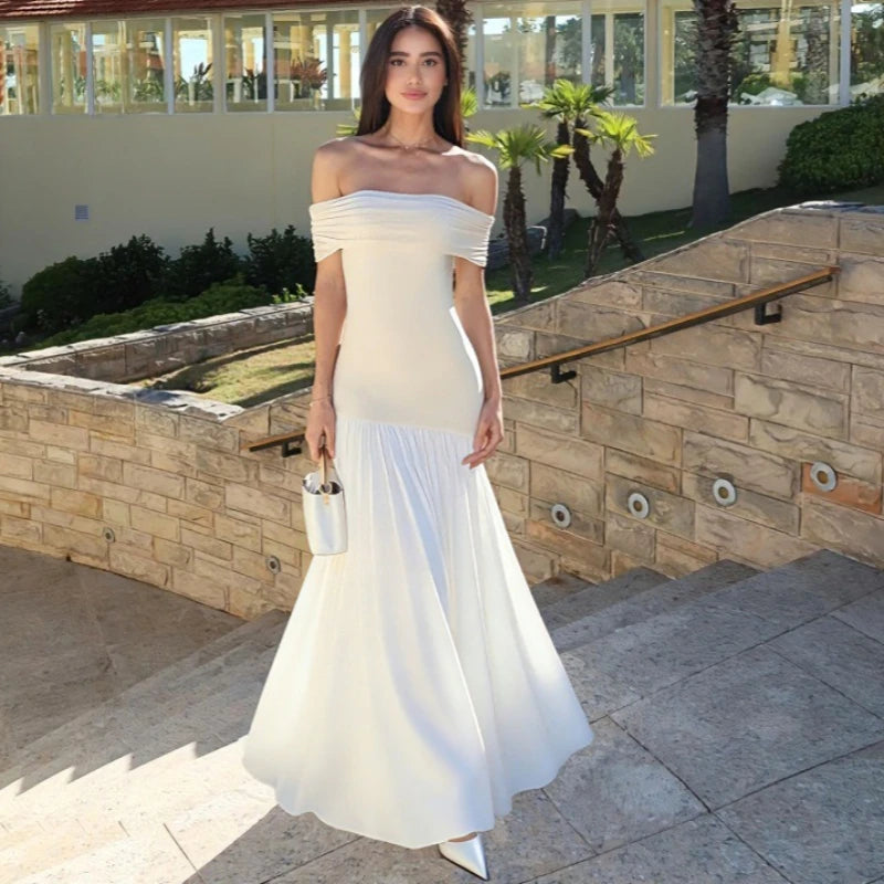 Robe longue à épaules dénudées pour femmes