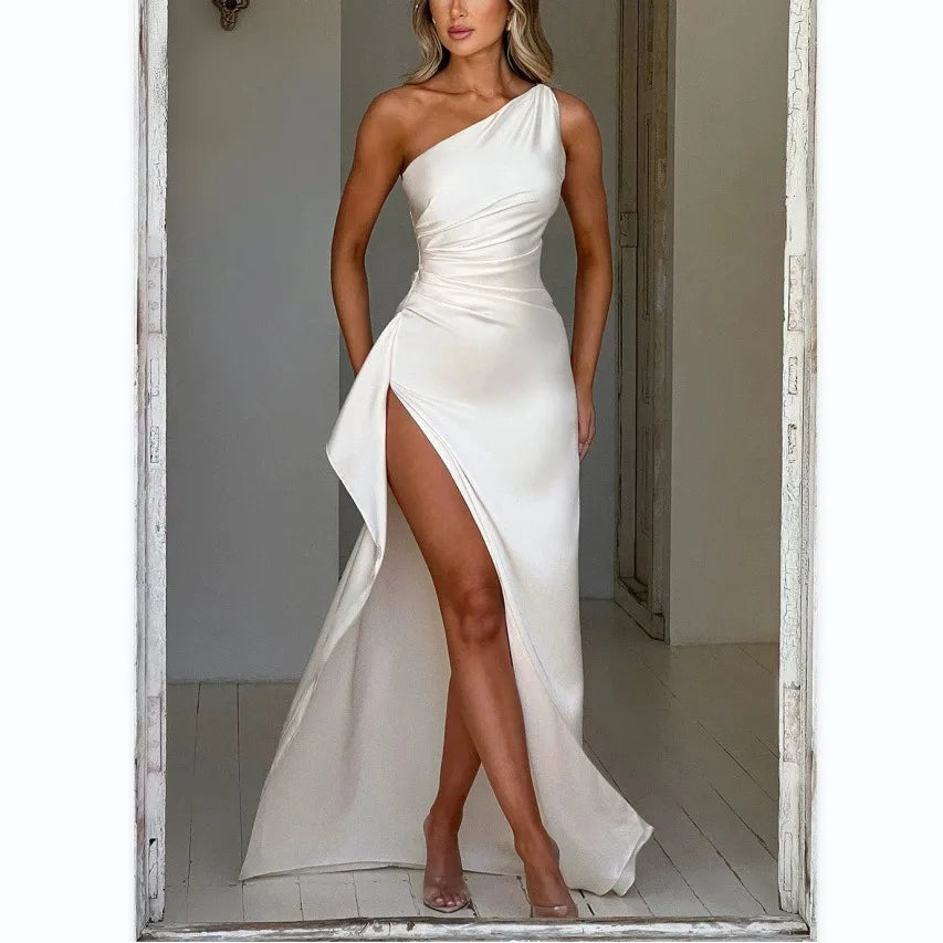 Robe longue en satin pour femmes