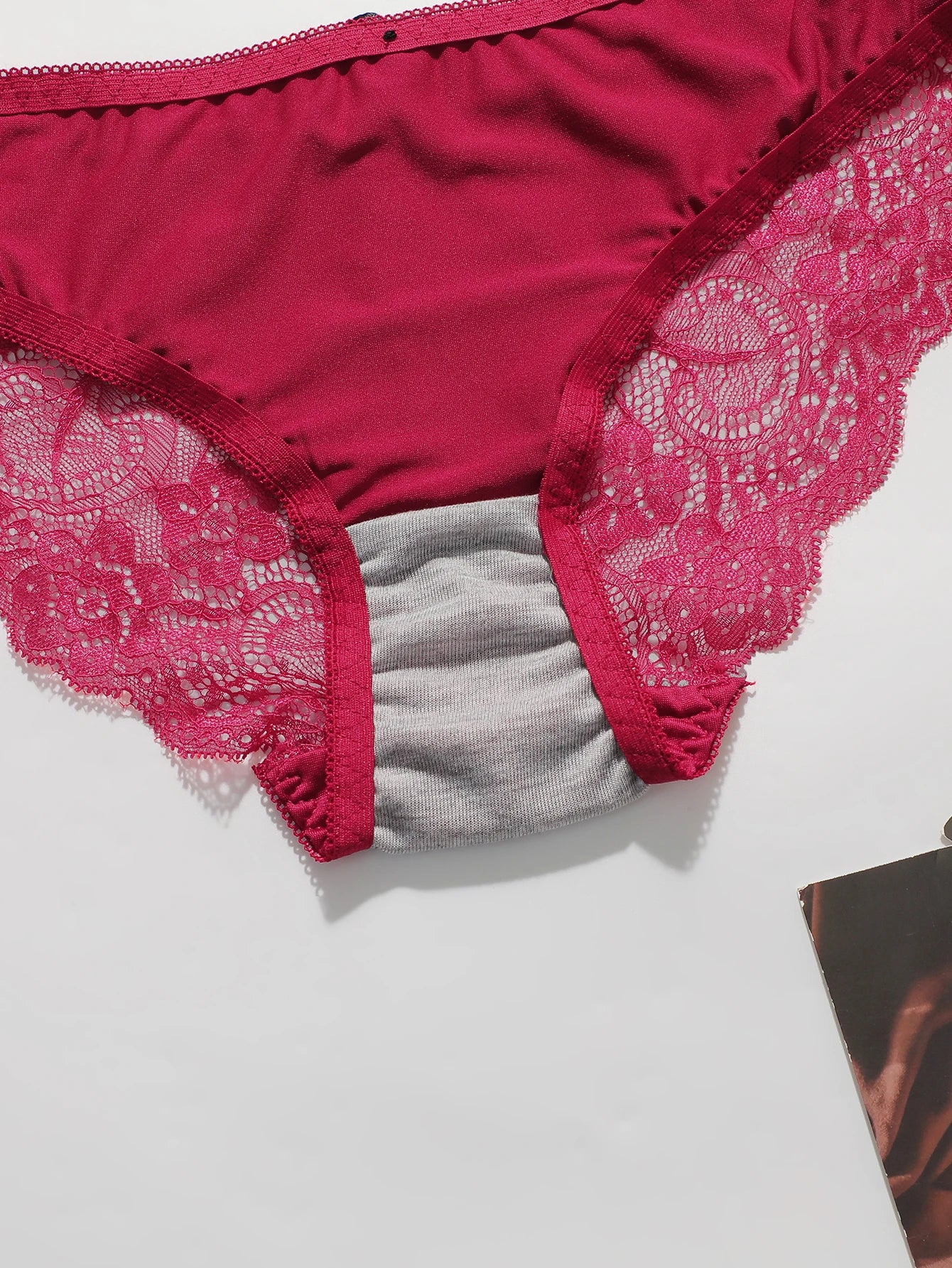 Ensemble de lingerie sexy en dentelle brodée pour femmes