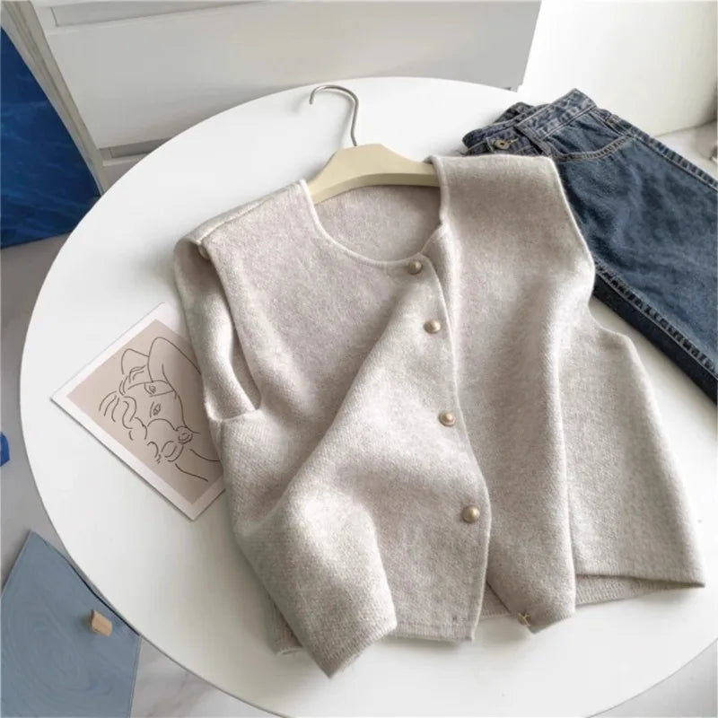 Pull Sans Manches Femme – Maille Unie et Boutons