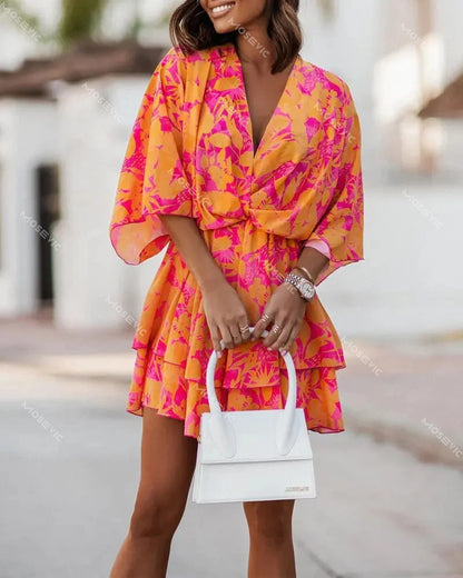 Mini-Robe Femme – Col V Profond et Imprimé Original
