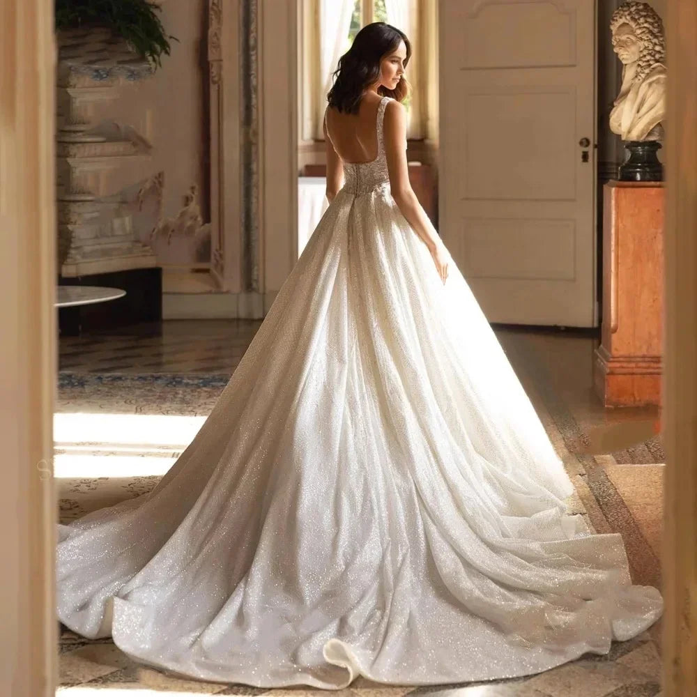 Robes de mariée sans manches et col carré pour femmes