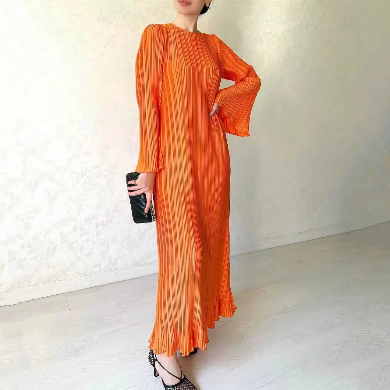 Robe longue plissée musulmane à manches évasées pour femmes