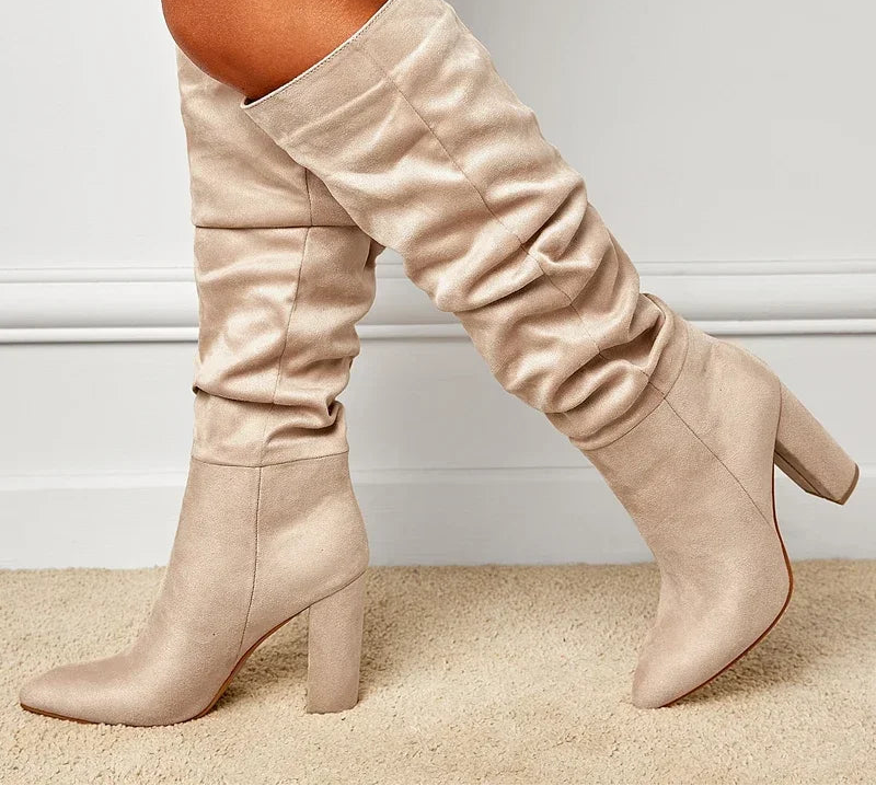Bottes au genou confortables et chaudes pour femmes