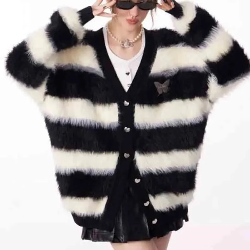 Cardigan chaud à rayures noires et blanches pour femmes