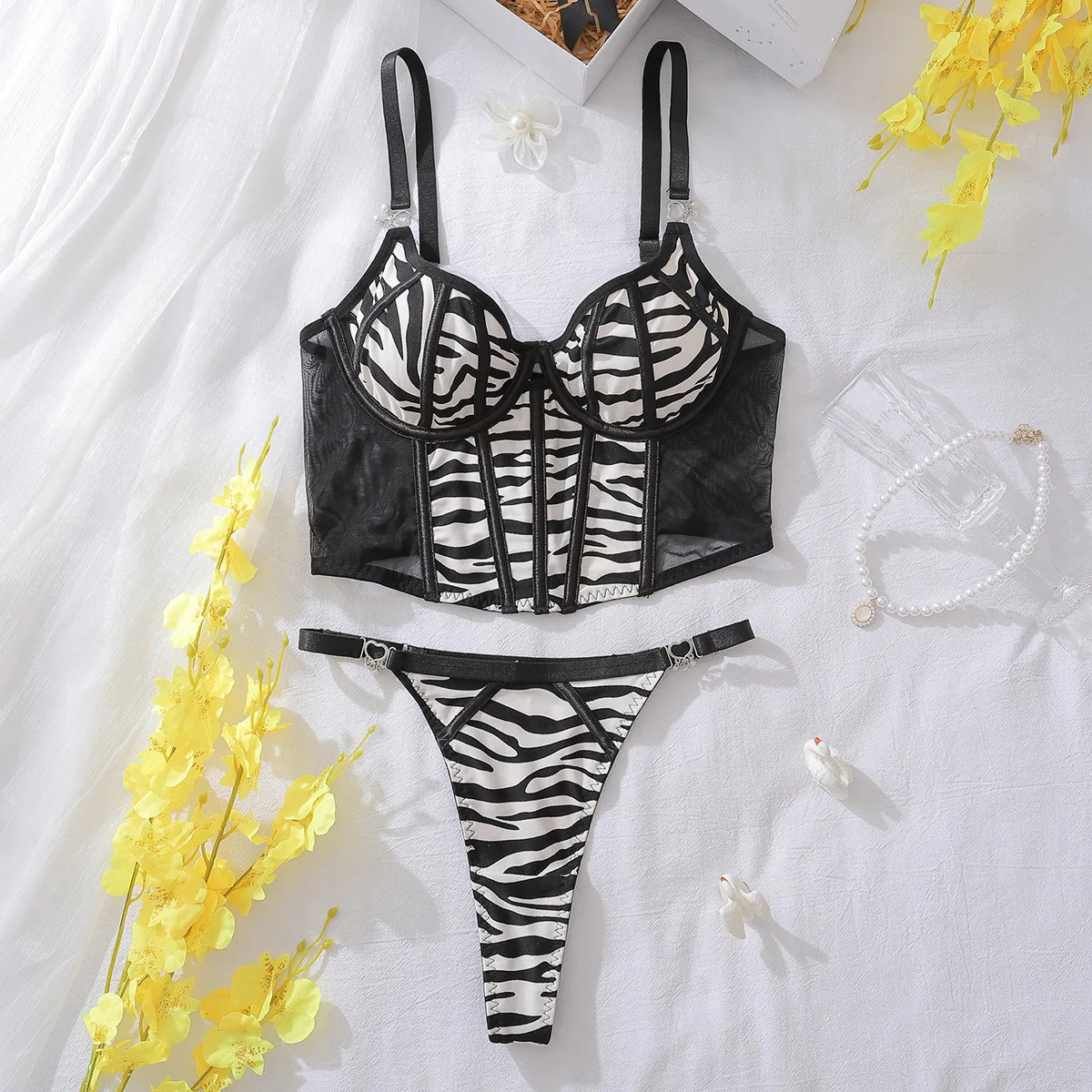 Ensemble soutien-gorge à rayures zébrées françaises avec string pour femmes