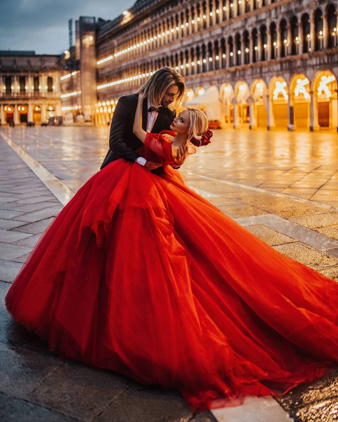 Robe de mariée romantique rouge pour femmes