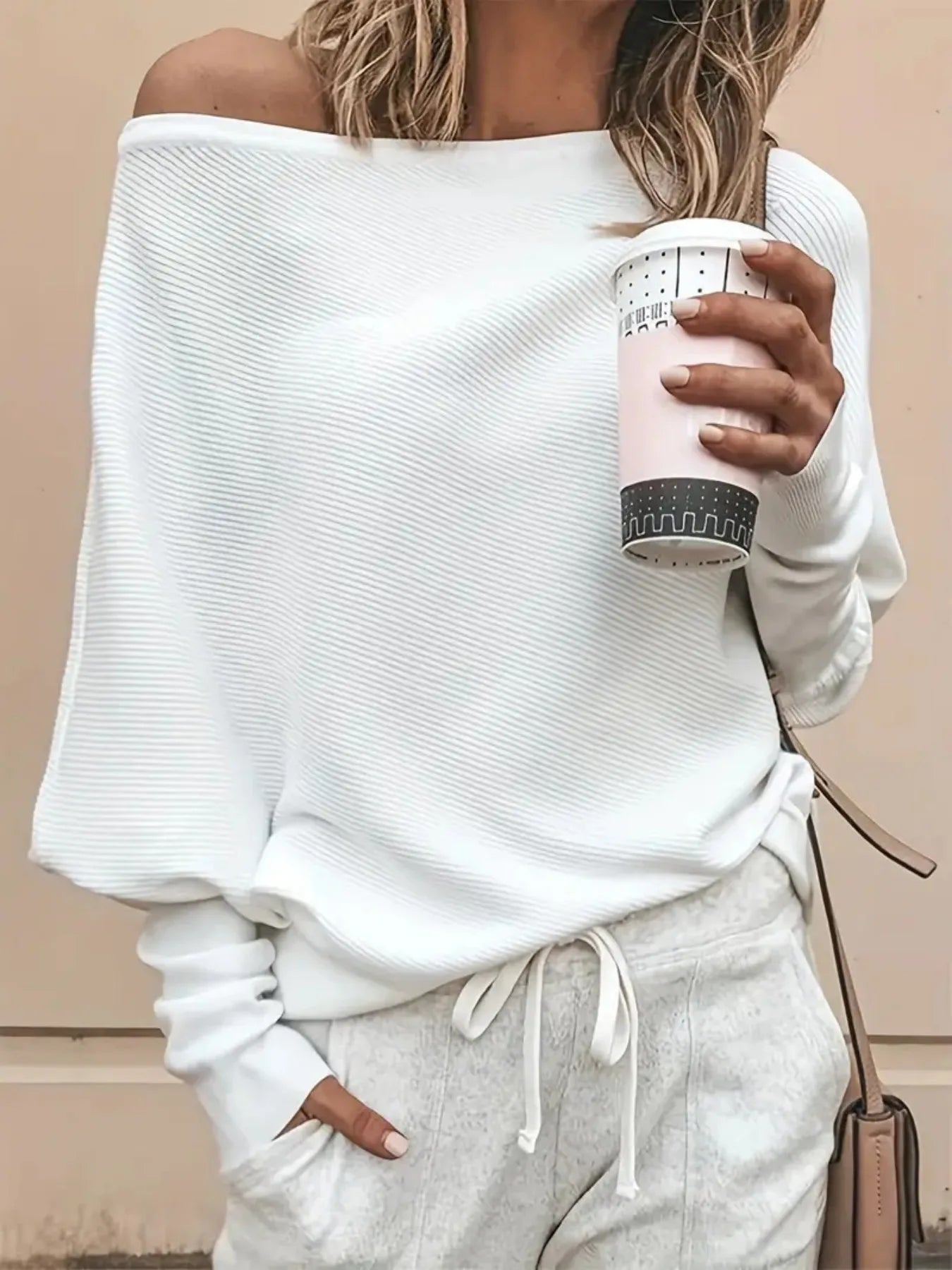 Pull décontracté oversize à épaules dénudées en maille côtelée blanche pour femmes