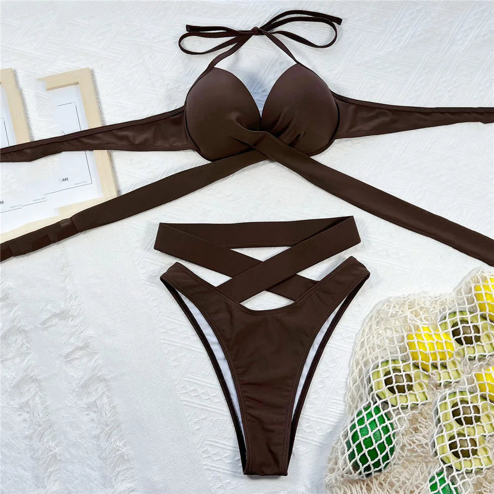 Maillot de bain brésilien deux pièces soutien-gorge push up, et string pour femmes