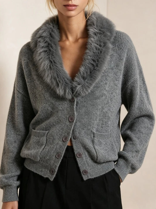 Cardigan en Maille Femme – Col en Fourrure