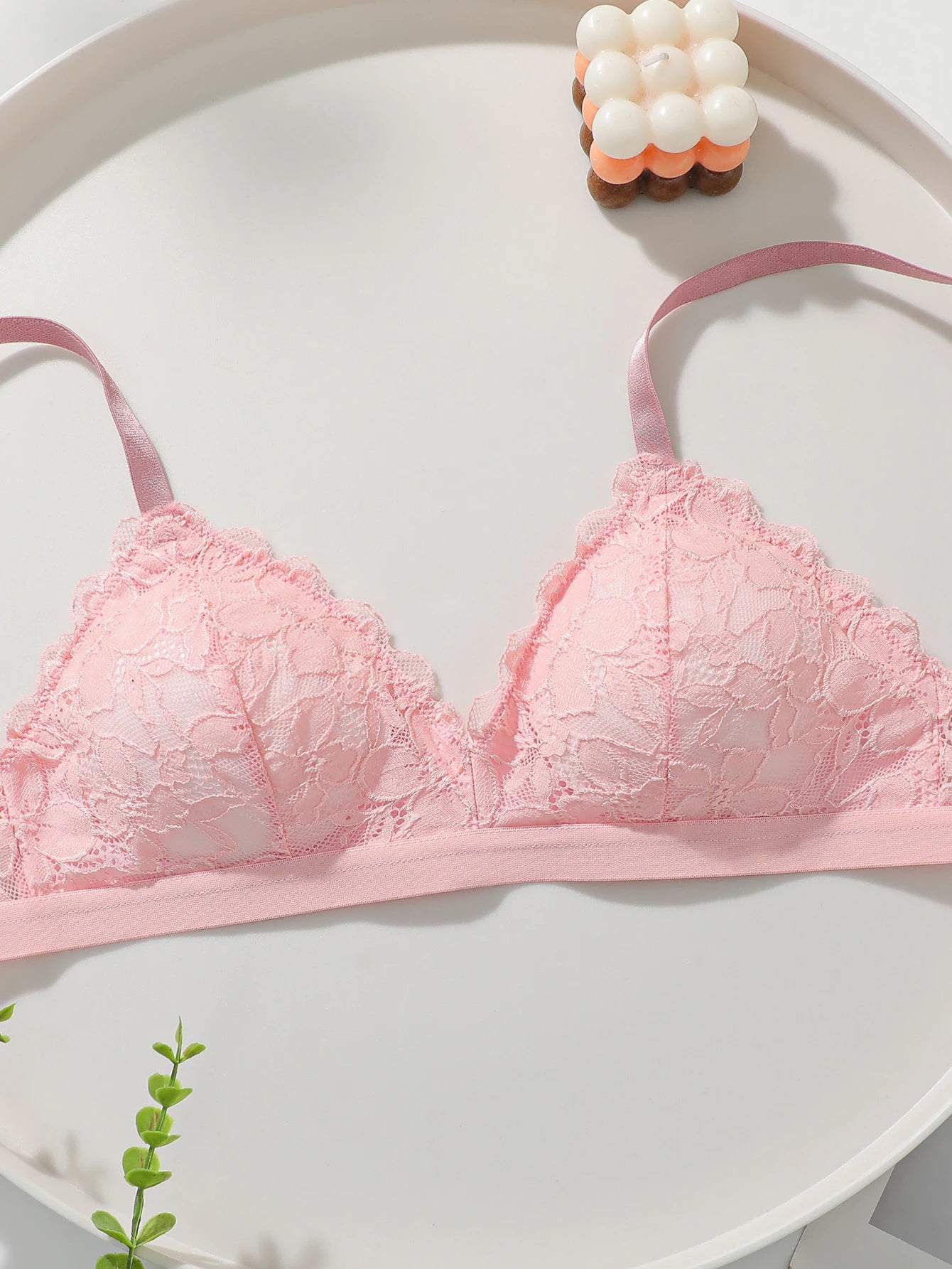 Soutien-gorge à armatures magnifique pour femmes