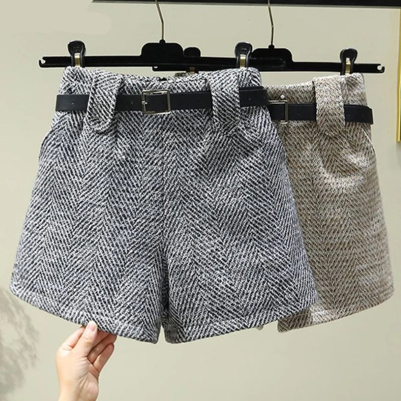 Short à carreaux pour femmes