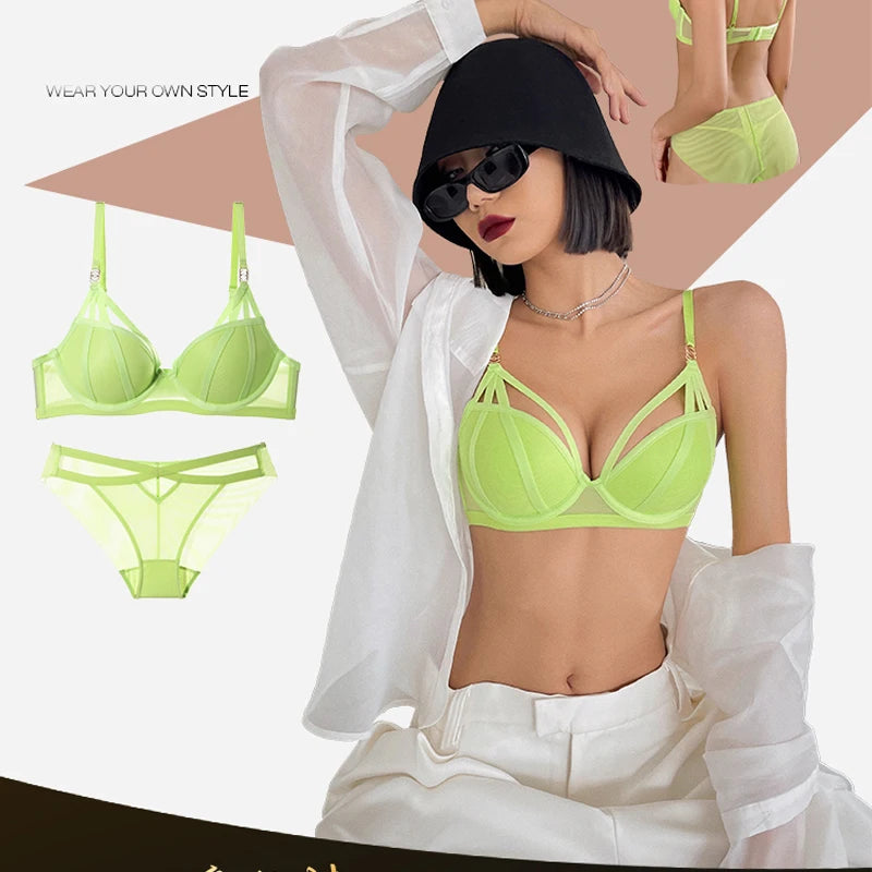 Ensembles soutien-gorge push-up creux et culotte en dentelle pour femmes