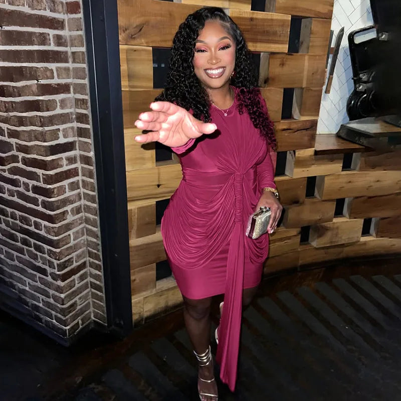 Robe mini élégante à fronces et bandage pour femmes