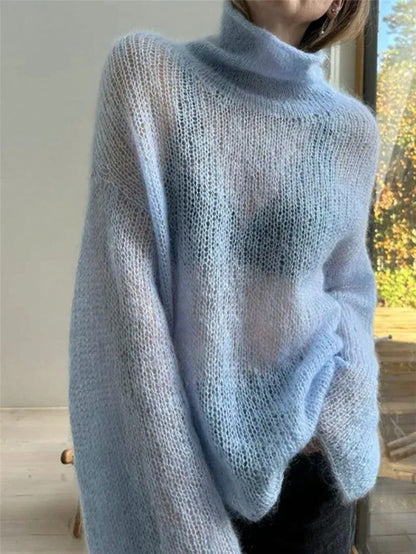 Pull femme en maille douce à col montant