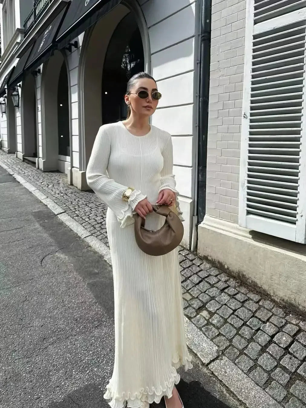 Robe élégante à manches évasées pour femmes