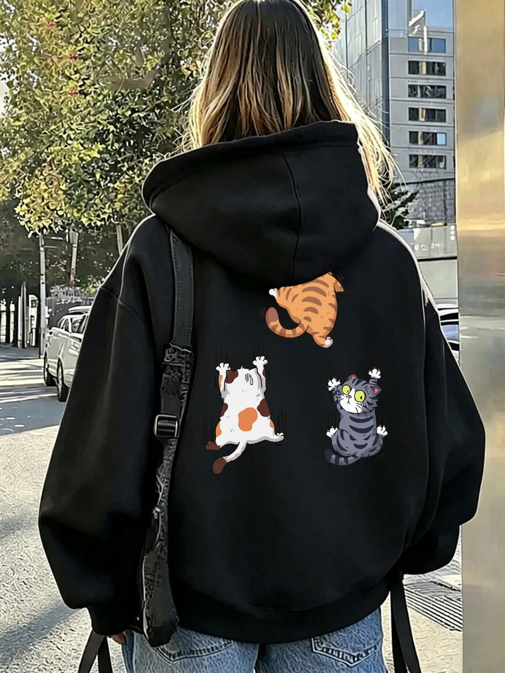 Sweat à capuche imprimé « Trois chats qui grimpent » pour femmes