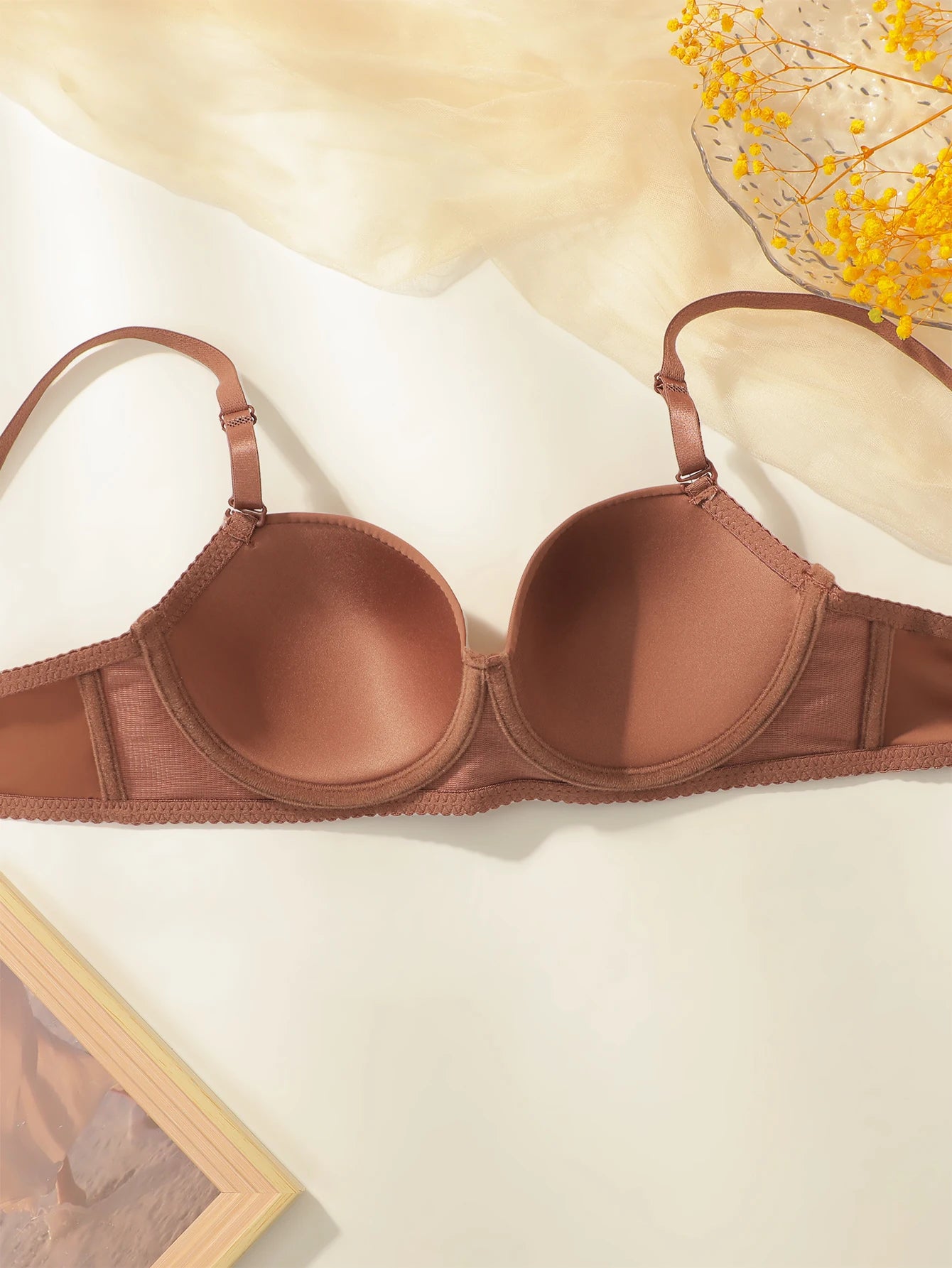 Ensemble soutien-gorge à armatures et culotte de couleur unie pour femmes