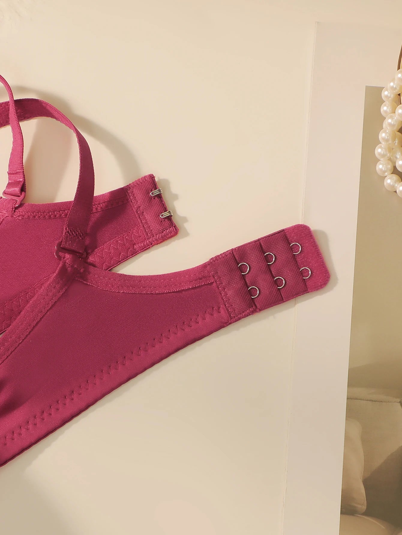 Ensemble soutien-gorge push-up et culotte rouge avec armatures rembourrées pour femmes