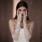 Gants en tulle avec perles pour femmes