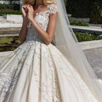 Robe de mariée en satin ivoire vintage pour femmes