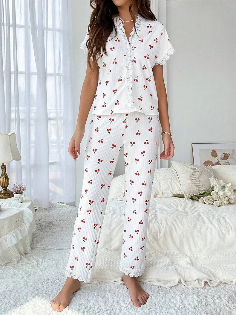 Pyjama 2 Pièces Femme – Cerises et Dentelle