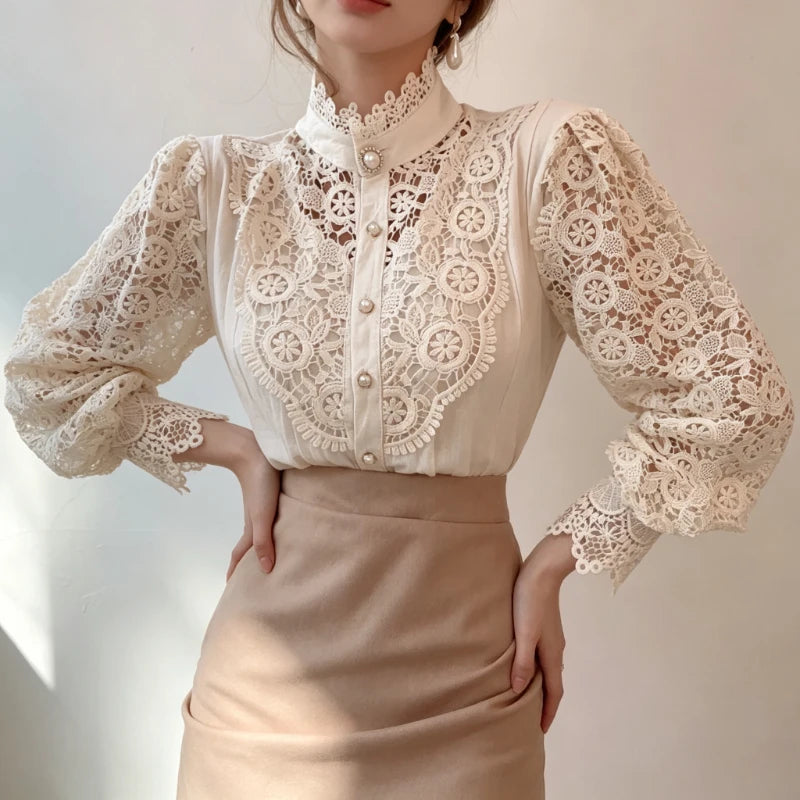 Chemise Rétro Femme – Dentelle Ajourée et Coupe Décontractée