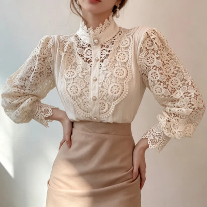 Chemise Rétro Femme – Dentelle Ajourée et Coupe Décontractée