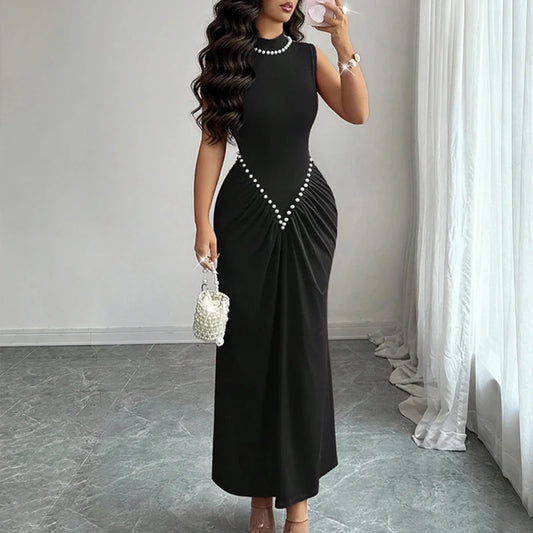 Robe femme longue moulante à col montant et perles