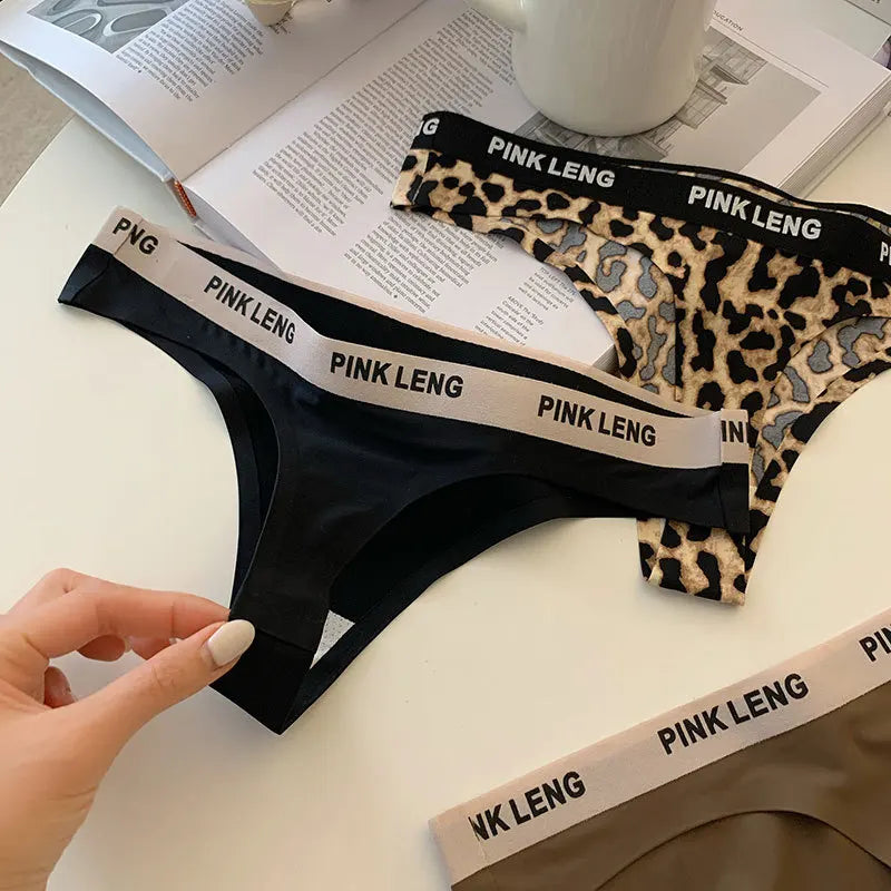 String tanga sans couture imprimé léopard pour femmes