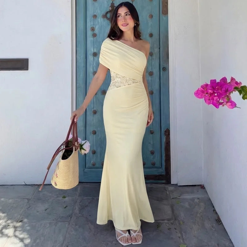 Robe longue asymétrique en dentelle pour femmes