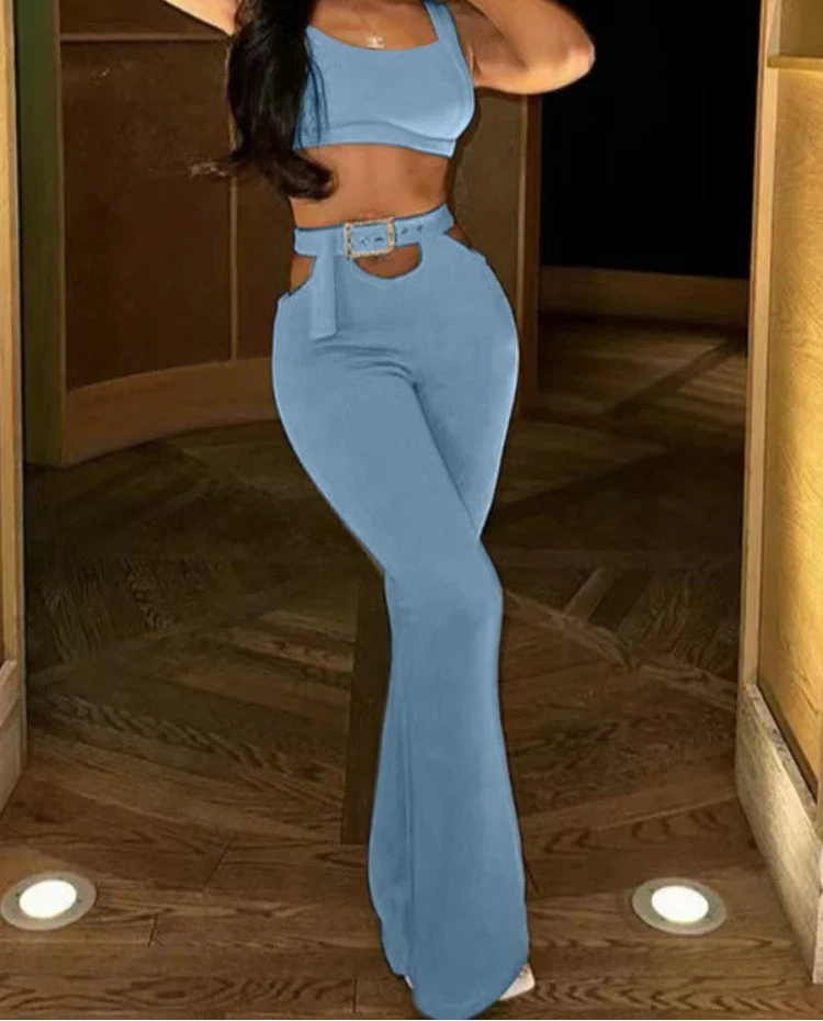 Ensemble deux pièces débardeur et pantalon évasé à taille découpée avec ceinture pour femmes