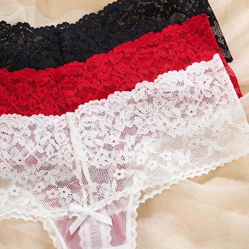 String en dentelle évidée pour femmes