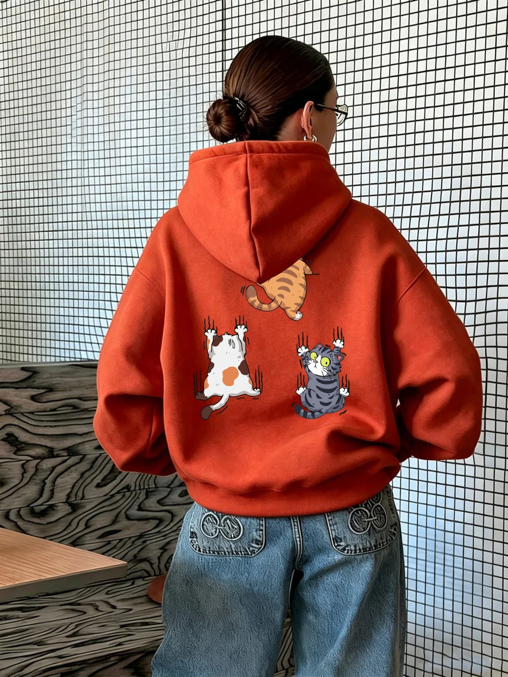 Sweat à capuche imprimé « Trois chats qui grimpent » pour femmes
