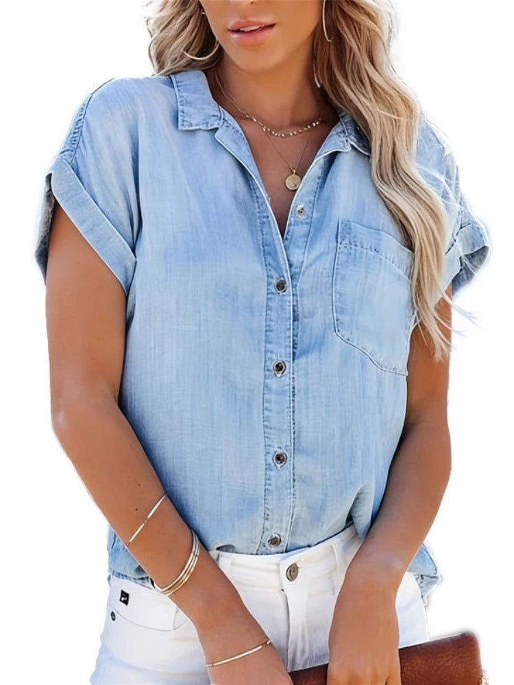 Chemise en jean délavé bleu à col V pour femmes