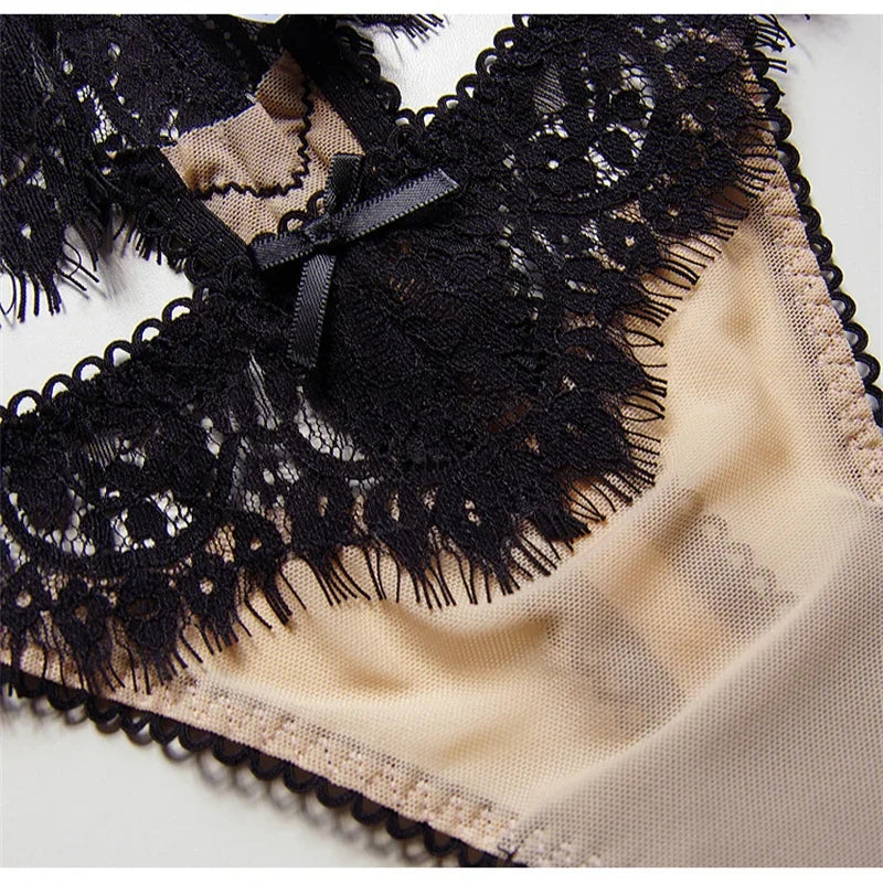 String sexy en dentelle pour femmes