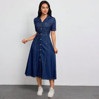 Robe longue en jean à simple boutonnage et col cranté pour femmes