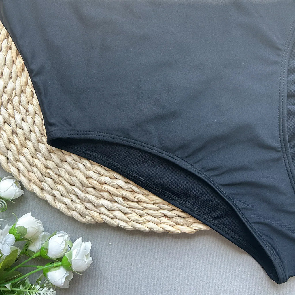 Maillot de bain bandeau une pièce sexy à boucle métallique pour femmes