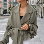 Manteau court à lacets pour femmes