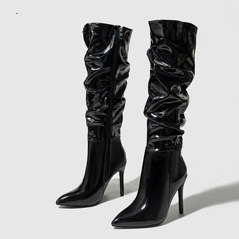 Bottes hautes en cuir verni plissé pour femmes