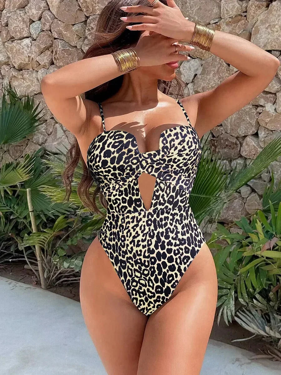 Maillot de bain une pièce soutien-gorge et culotte, pour femmes