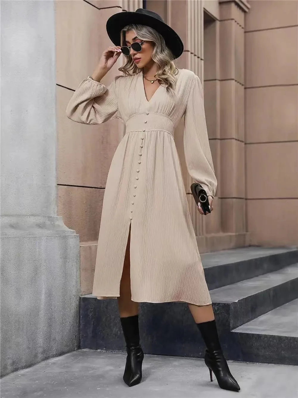 Robe longue en satin blanc à simple boutonnage pour femmes