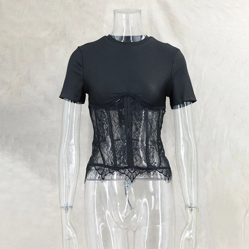 T-shirt Moulant Femme – Dentelle et Baleines