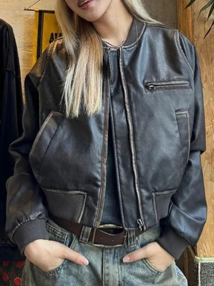 Veste courte en cuir pour femmes
