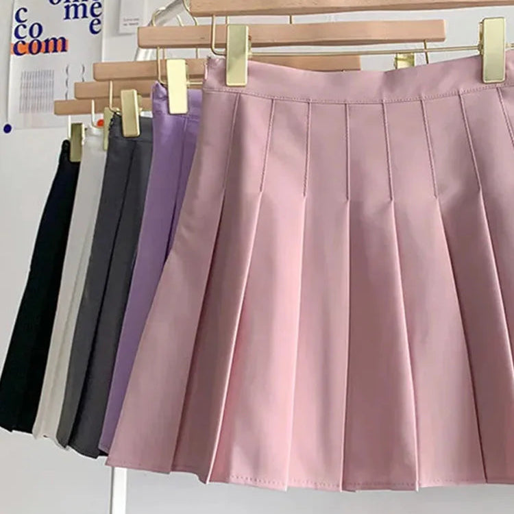 Jupe courte plissée pour femmes