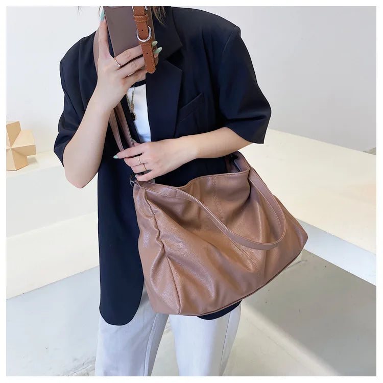 Sacs fourre-tout noirs pour femmes