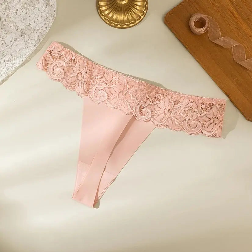 String sexy en dentelle à volants pour femmes